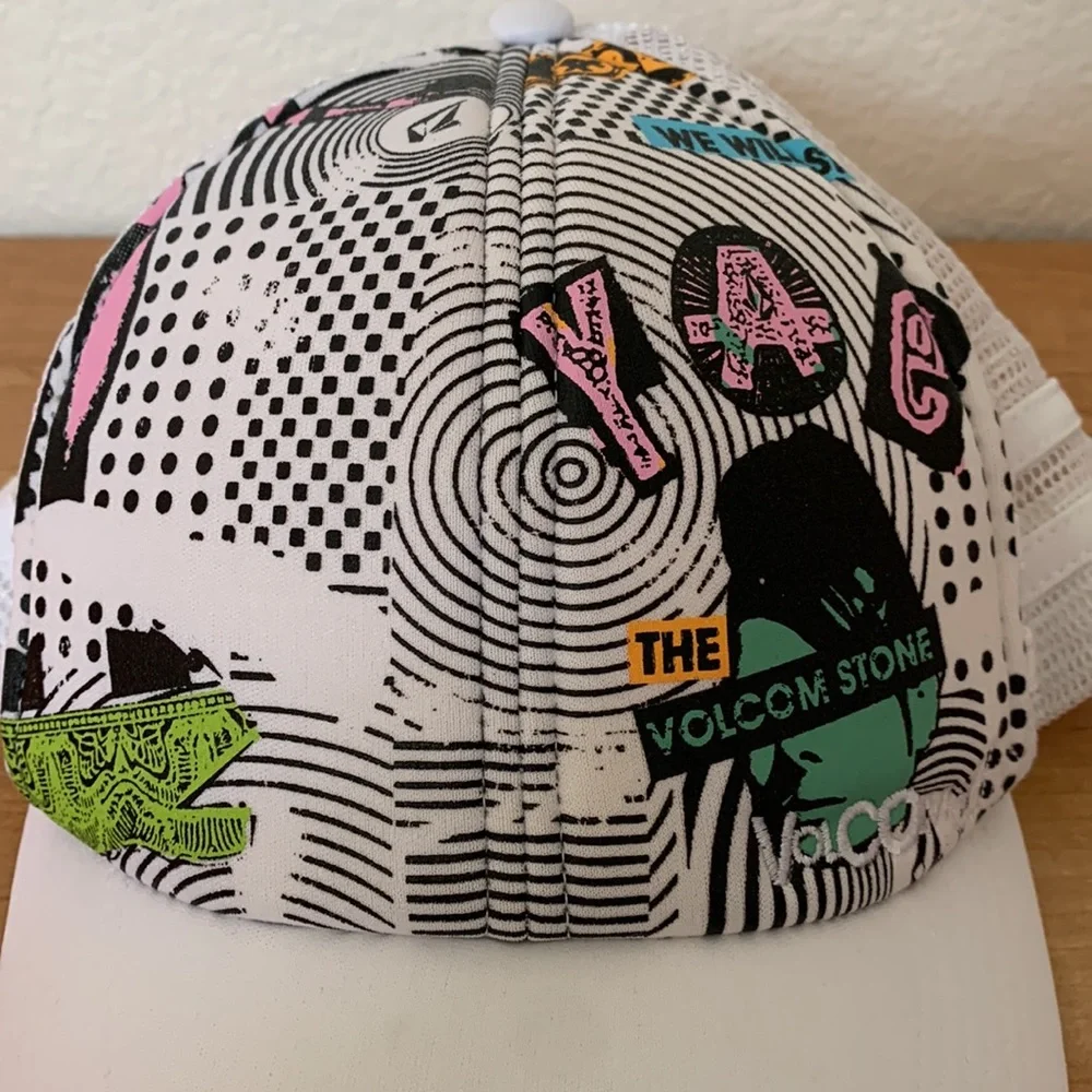 Volcom Cap - Picture 4 of 9